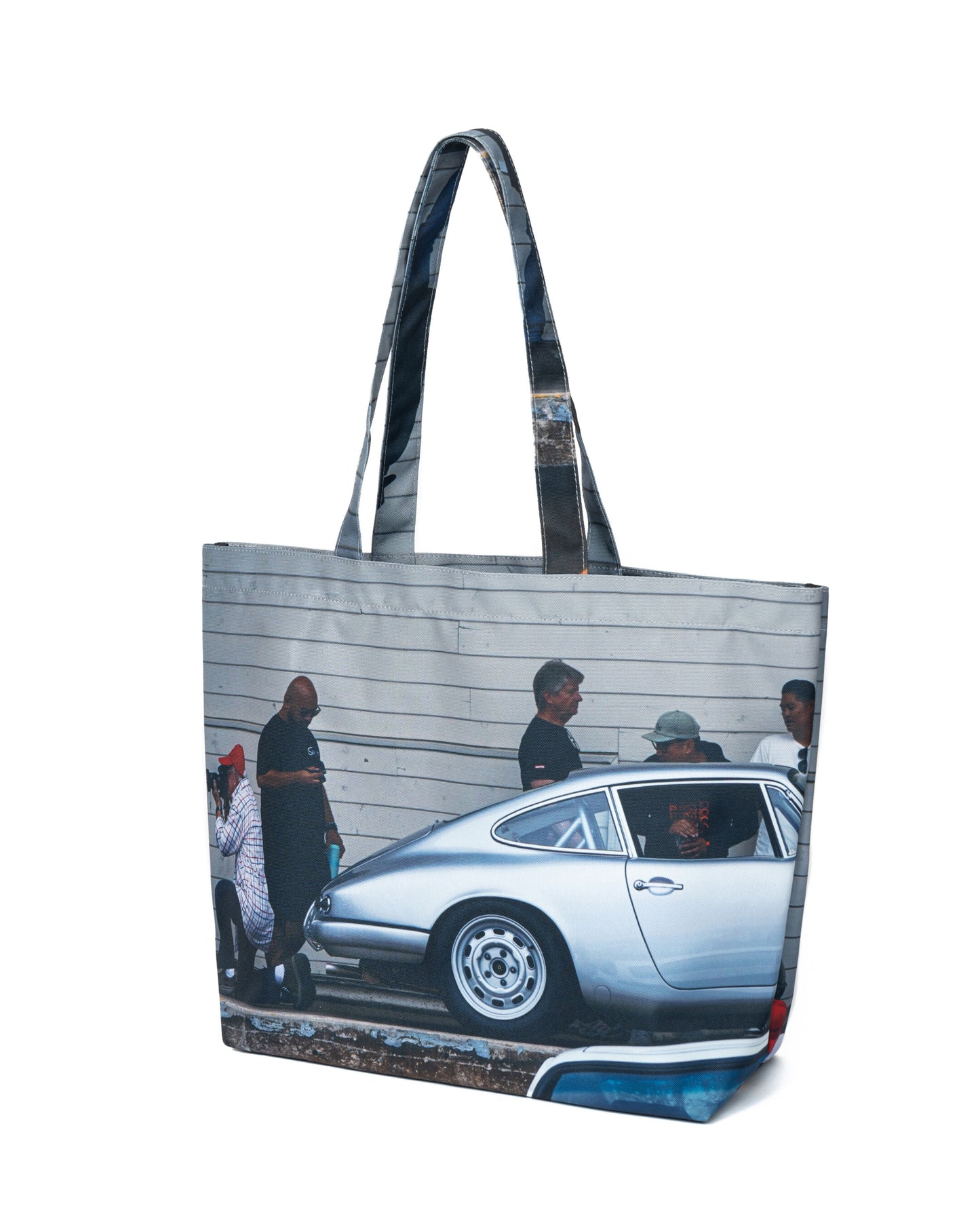 Silberne Kunst Bag