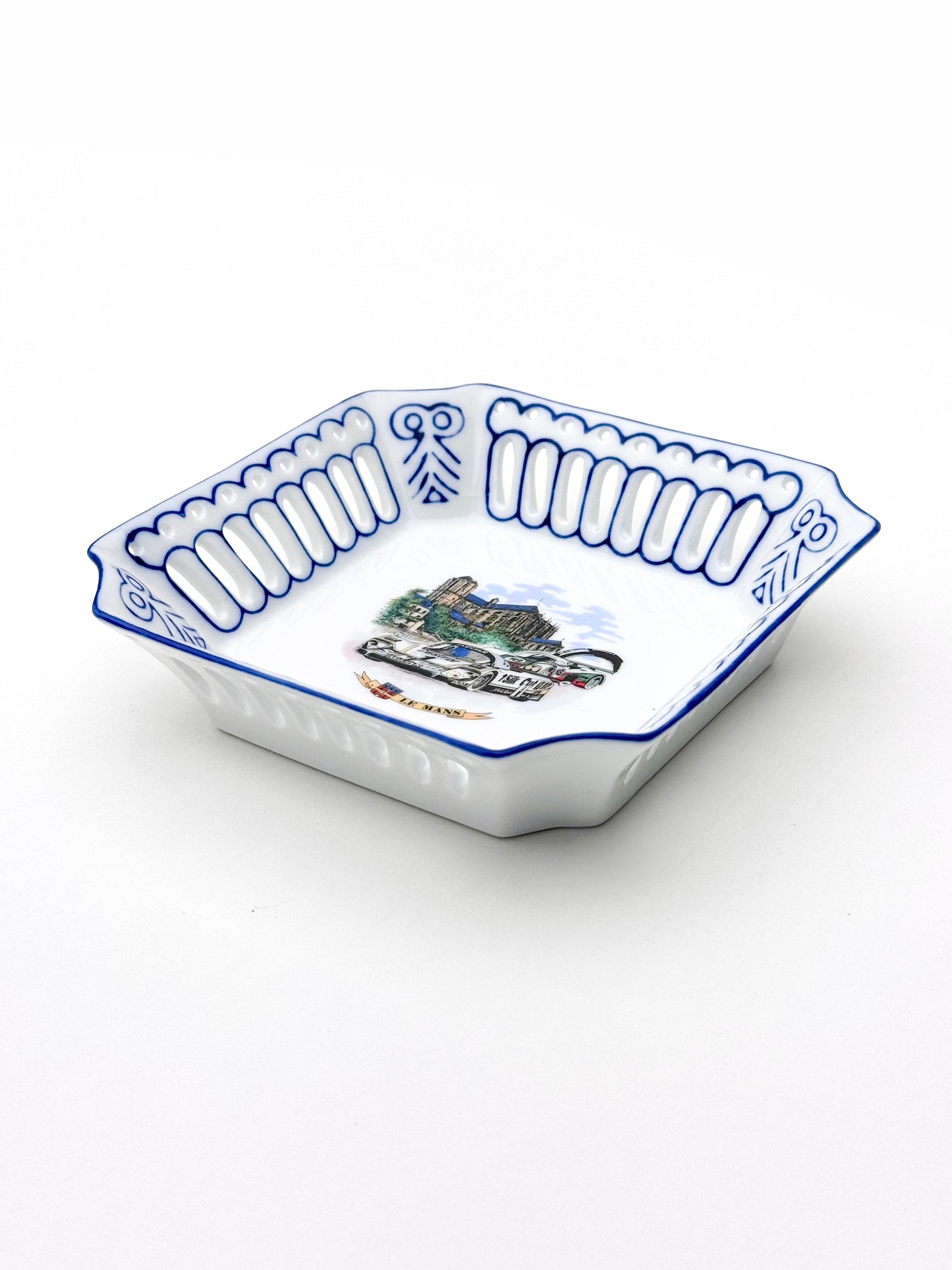 Le Mans Reticulated Trinket Candy Dish