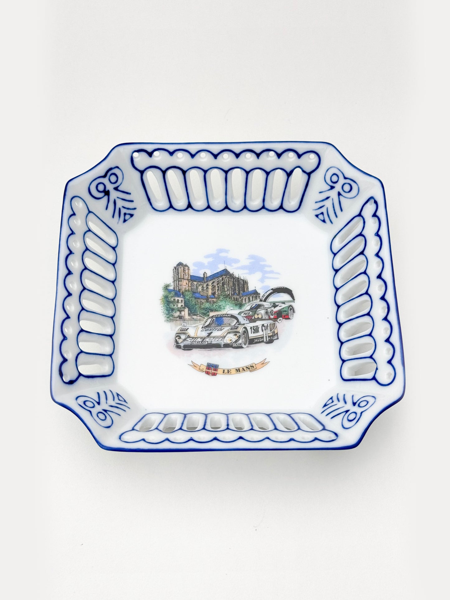 Le Mans Reticulated Trinket Candy Dish